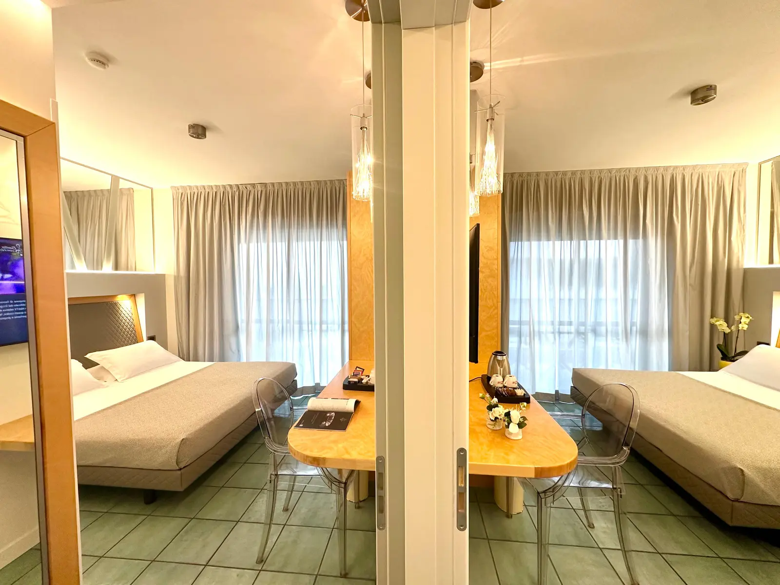 Family Room vista mare laterale