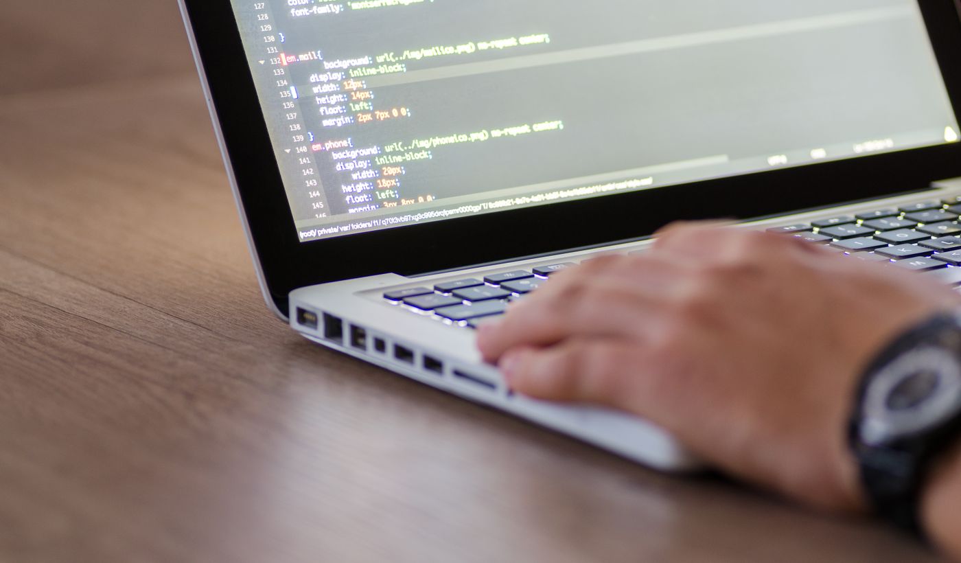 Caso studio: sito web per un servizio transfer a Messina – servizio di transfer e trasporto privato